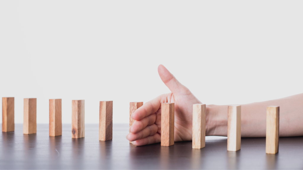 Det er ingen absolutt grense for varighet av hormonbehandling. Det anbefales å bruke lavest mulig effektive dose og i kortest mulig tid. 